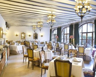 Parador De Santillana Gil Blas - Santillana del Mar - Restaurante