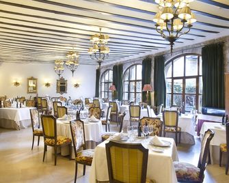 Parador De Santillana De Gil Blas - Santillana del Mar - Restaurant