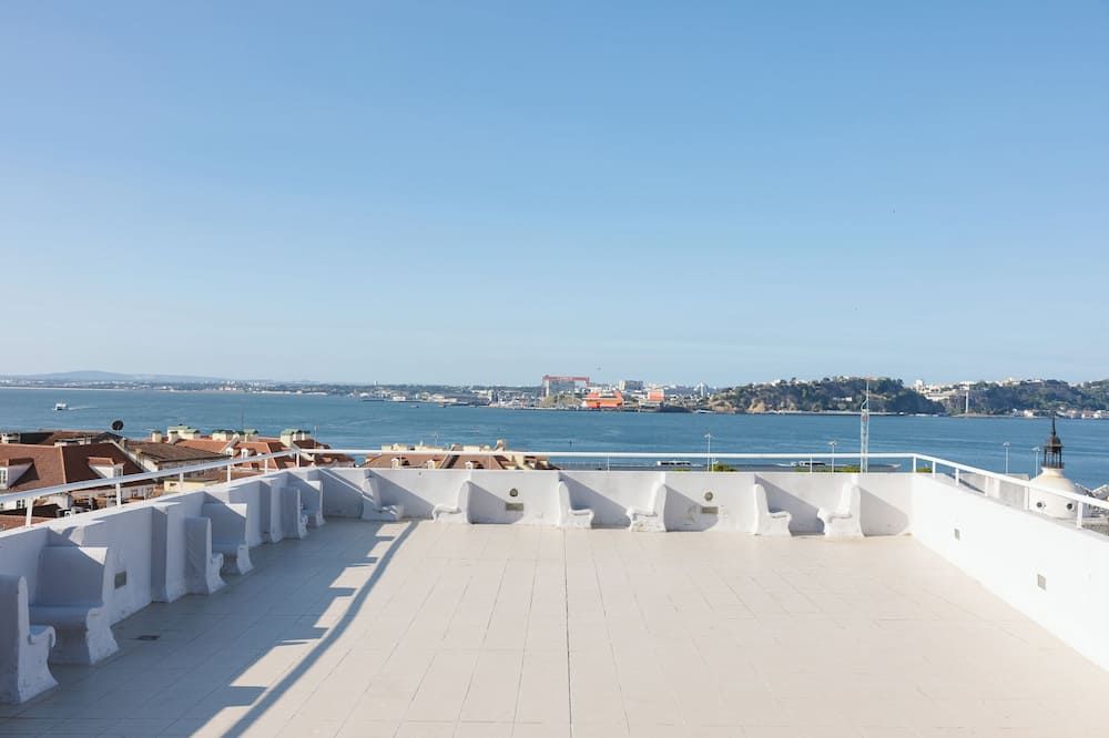 Lisb'on Hostel - ליסבון - מרפסת