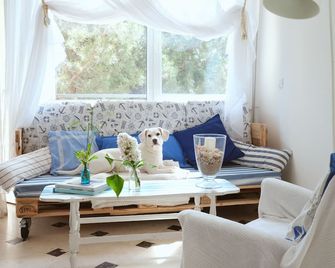 Beachouse Riccione in the center 100m from the sea - Riccione - Salon