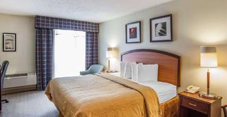 Quality Inn And Suites Everett - Everett