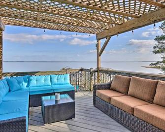 The Hawaiian Hideaway! - Smithfield - Balcony
