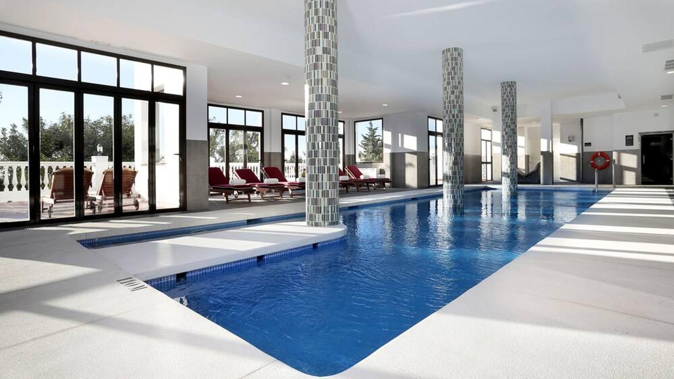 Macdonald La Ermita Resort