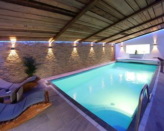 Holiday house \'Landratsvilla Prüm\' - Prüm - Pool