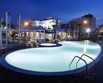 Hotel La Fenice - Cattolica - Pool