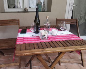 Urban Home - Bassano del Grappa - Essbereich