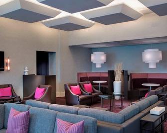 Courtyard by Marriott New York JFK Airport - Queens - Lounge