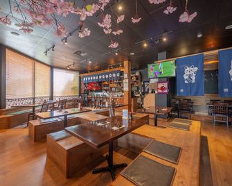 سيدار إن هوتل آند كونفينشن سنتر - غيبسونس - مطعم