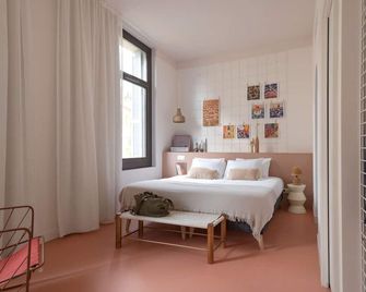 Slo Nice - Nice - Chambre
