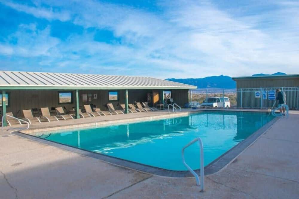 Stovepipe Wells Village Hotel - Inside the Park - Furnace Creek - בריכה
