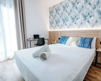 Sweet Lloret Suites - Lloret de Mar - Habitación