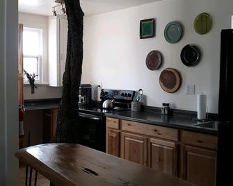 2 bedroom Gorgeous Home-away-from-home - Deming - Кухня