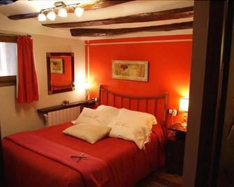 Hotel Casa de la Fuente - Alcorisa - Bedroom