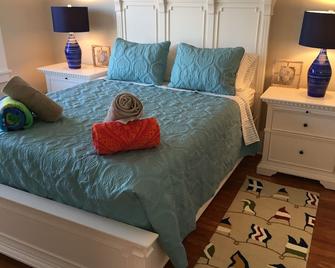 Discounted Summer Weeks Still Available! Steps to the beach Off-Street Parking! - Ventnor City - Outdoors view