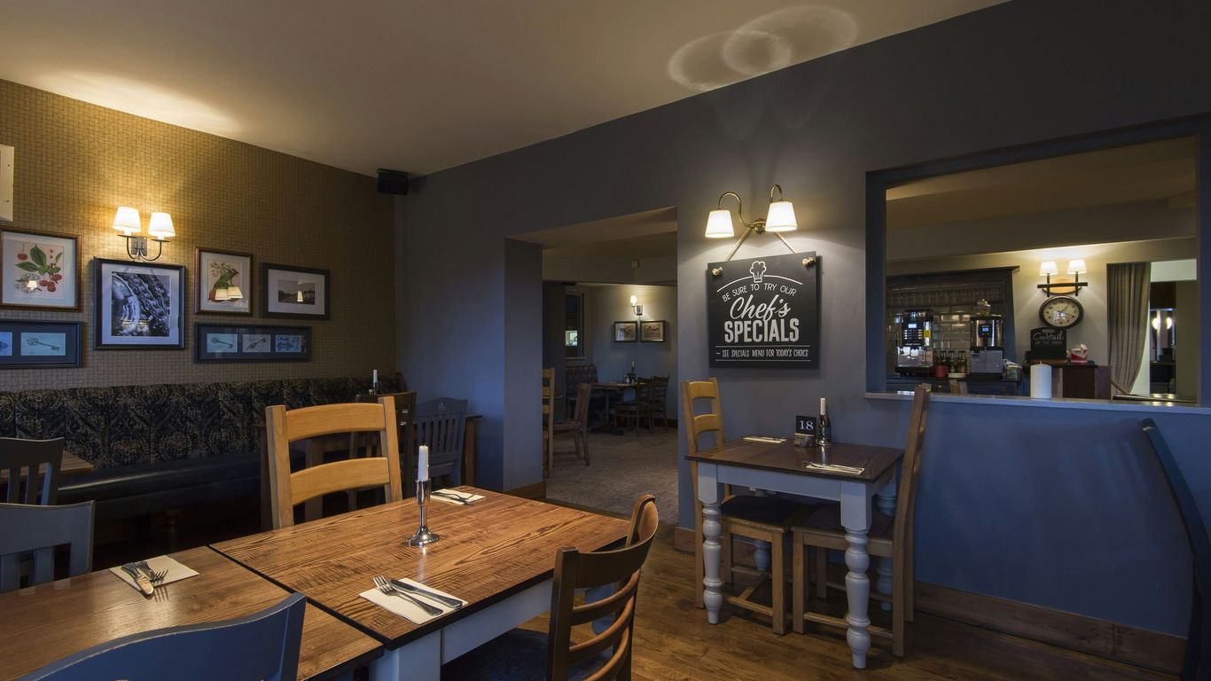 آول، هامبلتون من مارستونز إنز