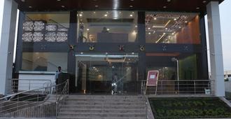 Hotel Dayal Shree Paradise - Bhopal