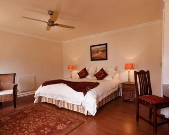 Seven Streams Bed and Breakfast - Johannesburg - Bedroom