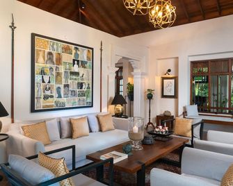 Taru Villas Kandy - Kandy - Lounge