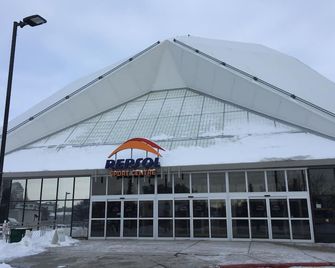 Comfort Inn & Suites South - Calgary - Building