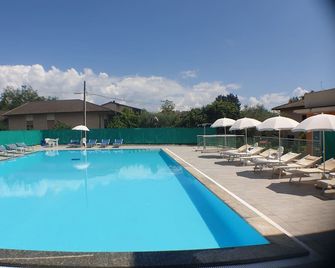 Hotel Trasimeno Bittarelli - Castiglione del Lago - Pool