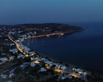 Studios Evdokia - Platis Gialos - Budova