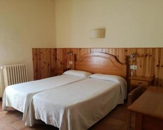 Hostal La Catalana - Sant Llorenç de Morunys - Schlafzimmer