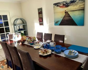 Little Shangri-La - Busselton - Salle à manger