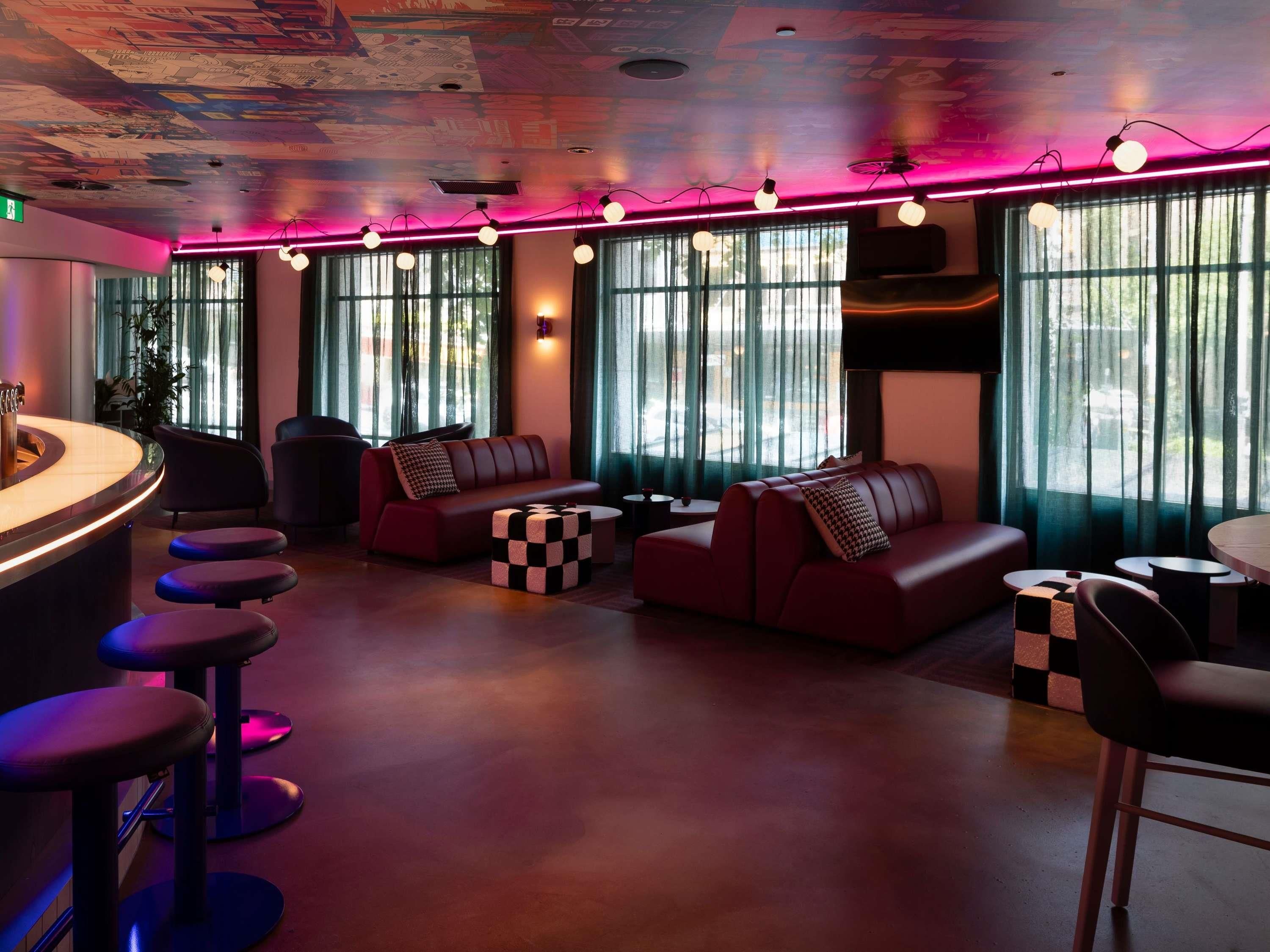 ibis Styles Sydney Central thumbnail 3