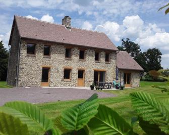 Gîte de Landemeure, PMR access, sleeps 10. - Condé-en-Normandie - Bâtiment