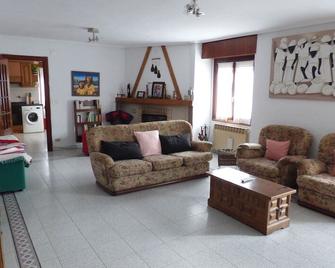 Chez Pitu - Cebolleros - Living room