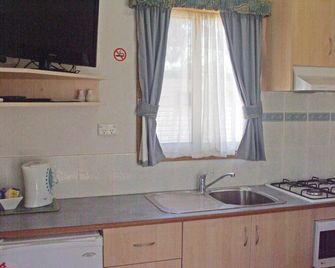 어클레임 게이트웨이 투어리스트 파크 - 노스만 - 주방