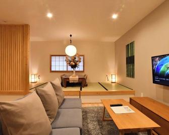FL House 浪花町 - Osaka - Living room
