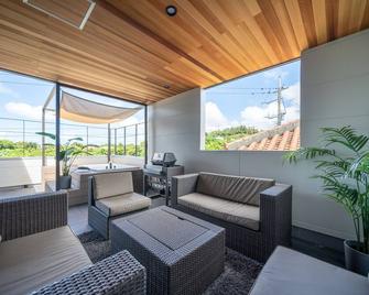 Urban Villa Resort Yae - Motobu - Patio