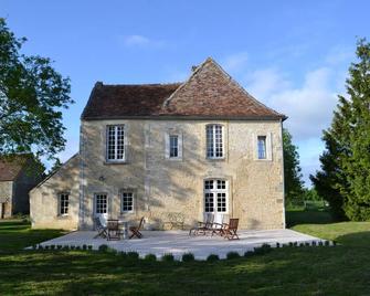 La Villa Escuris - Saint-Pierre-en-Auge - Edificio