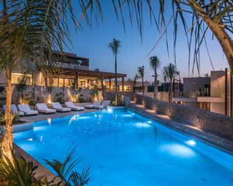 Noble Hotel & Suites - Adults Only - Gouves - Piscină