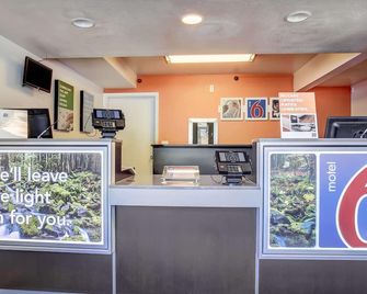 Motel 6 Medford South - Medford