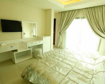 Hotel Le Noble - Dbayeh - Bedroom