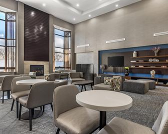Best Western Plus Elgin - Chicago - West Dundee - Lounge