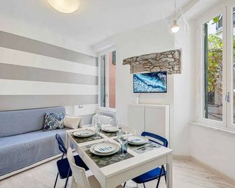 Il Profumo del Mosto, Terre Marine - Vernazza - Dining room