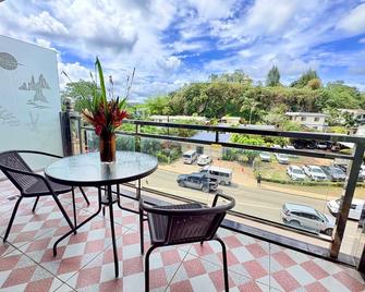 クラウンロワイヤルホテル&ラウンジ - ポートビラ - バルコニー