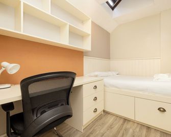 Meadow Court Apartments - Edinburgh