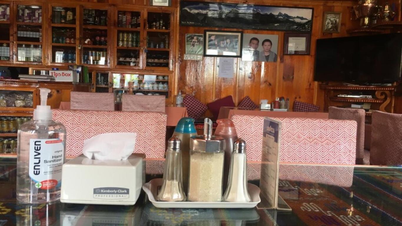 Hotel Khangri