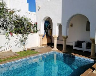Magnificent Villa In Djerba Aghir - Aghīr - Pool