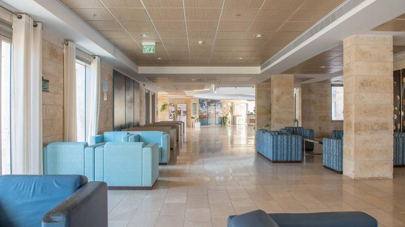 Hi - Akko Knights Hostel