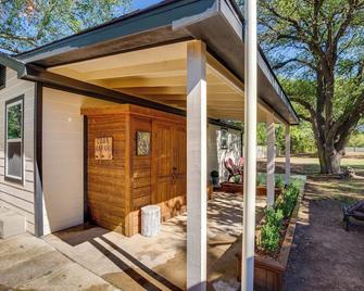 Couples Retreat In Canton with Patio, Trail and Yard! - Canton