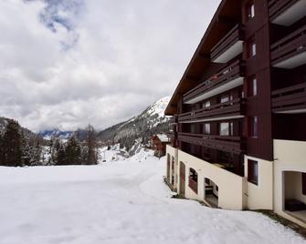 Warm 2 Rooms, 4 People In Belle-Plagne (Alt: 2050m) - La Plagne-Tarentaise - Bangunan