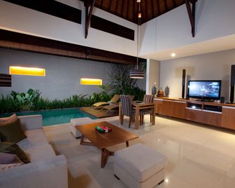 Pradha Villas Seminyak - Kuta - Sala de estar