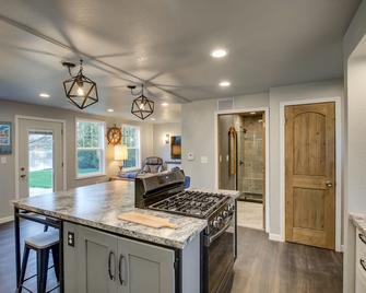 Riverfront Two Rivers Vacation Rental By Beaches - Two Rivers - Cuina