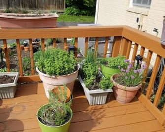 West End Stay - Nashville - Balcón