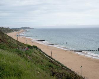 Commodore Hotel by Greene King Inns - Bournemouth - Παραλία